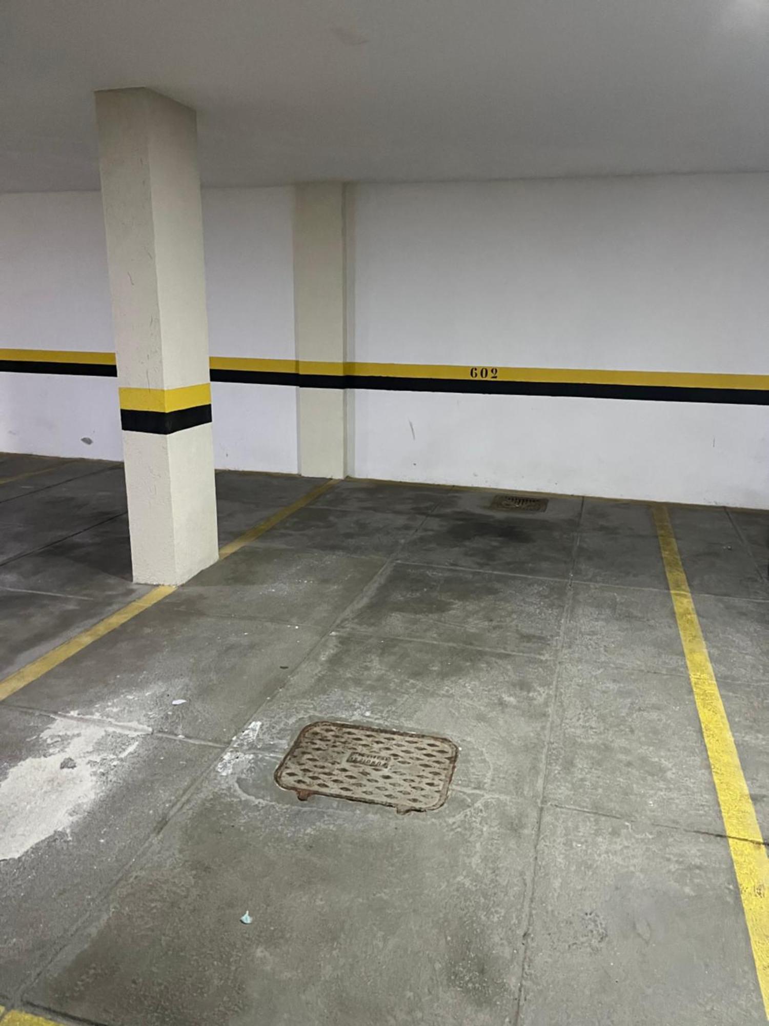 Belo Ape De 2 Quartos Com Ar-condicionado Na Quadra Da Praia! Apartamento *